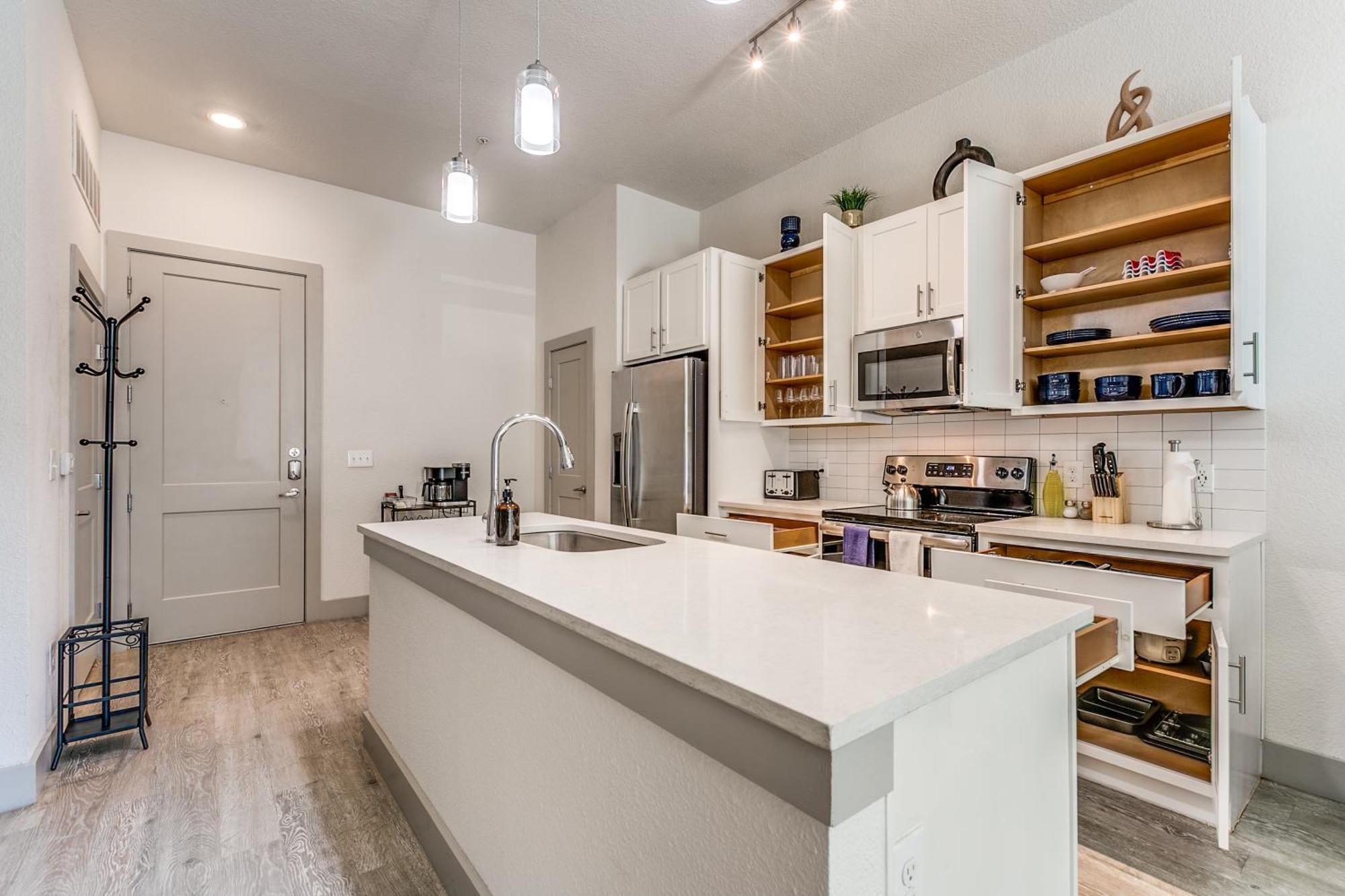 Lush Downtown Condo On Riverwalk W King Ste, Free Parking, Pet Friendly, Centrally Located On Riverwalk San Antonio Eksteriør bilde